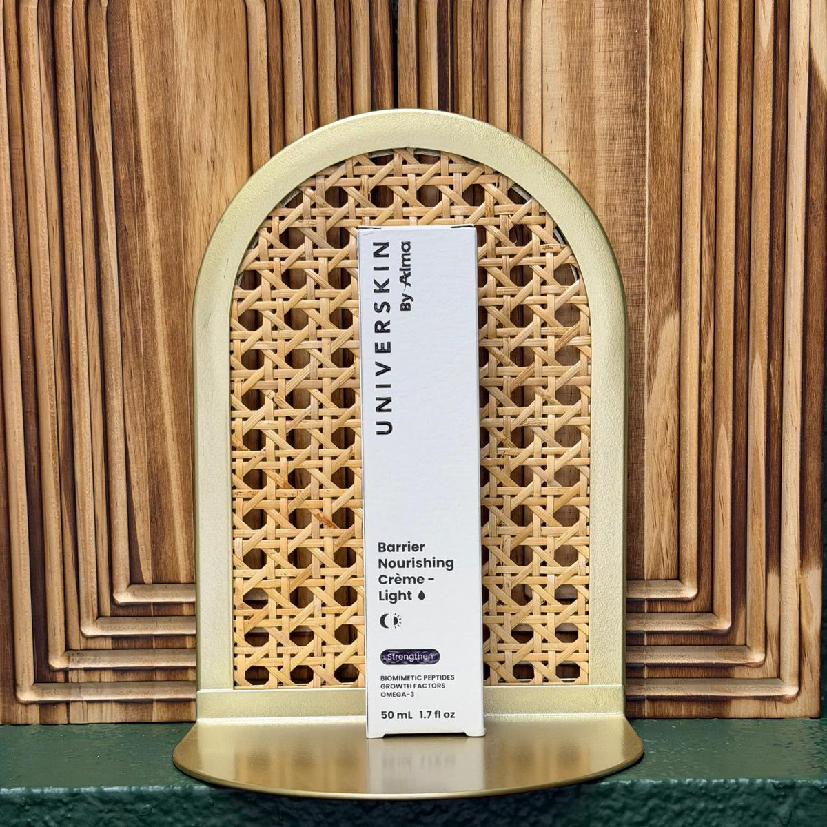 Light Barrier Nourishing Cream